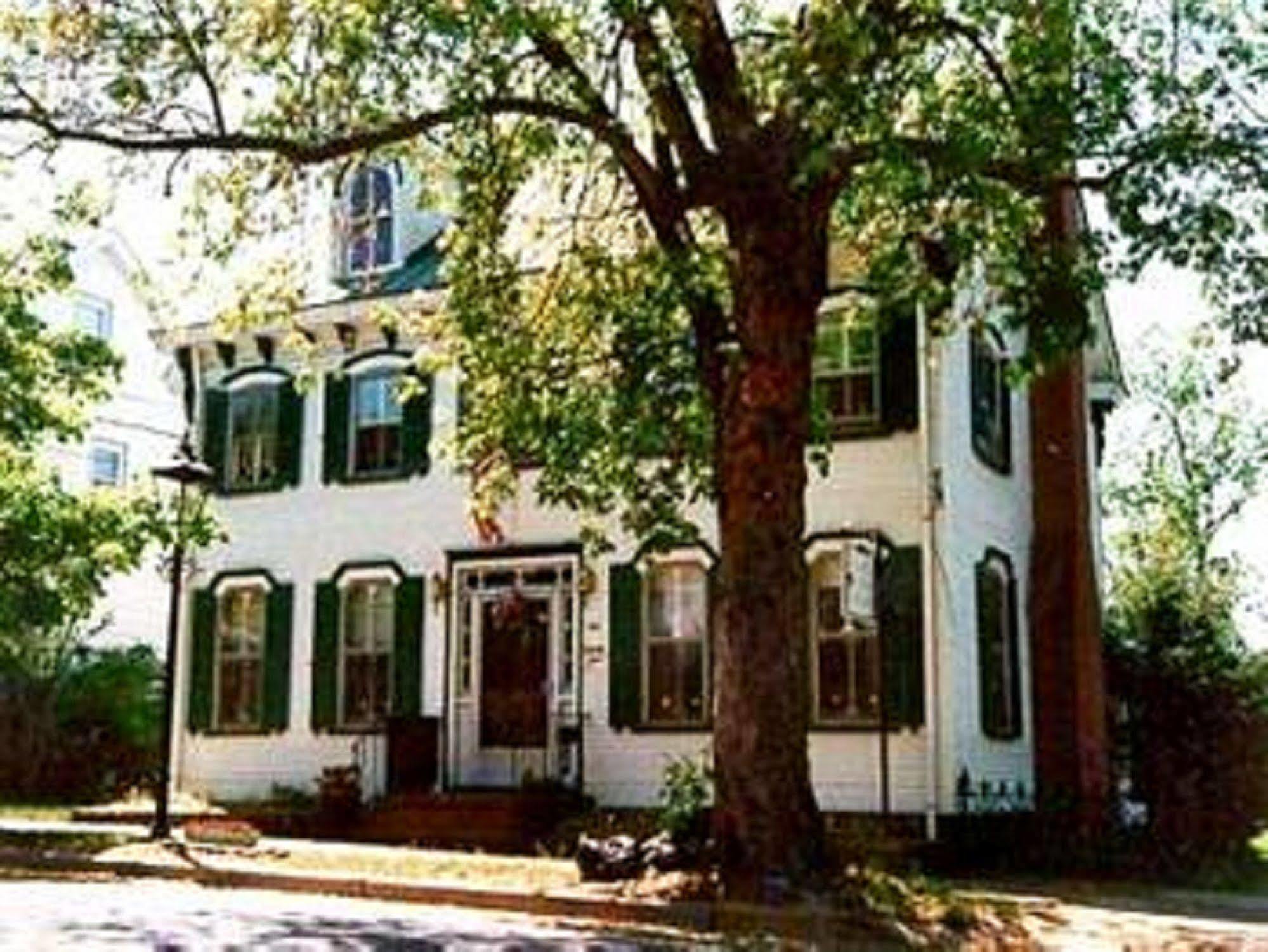 Isaac Hilliard House Bed And Breakfast Pemberton Eksteriør billede